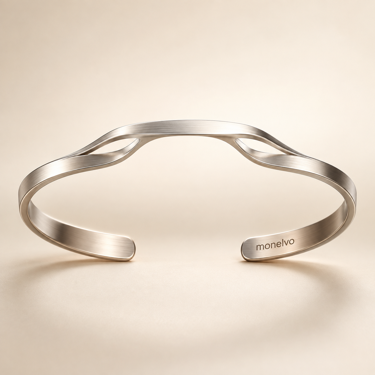 Ravoliosa™ Floating Bridge Cuff