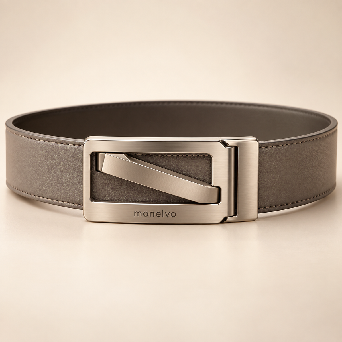 Ravoliosa™ Slide Lock Belt Buckle lifestyle scene