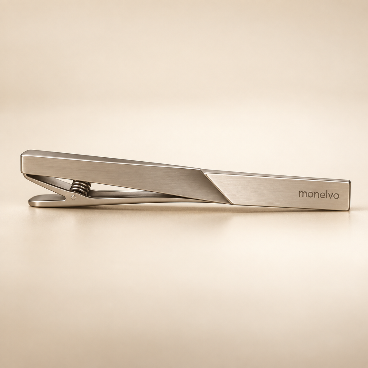 Ravoliosa™ Plane Shift Tie Clip